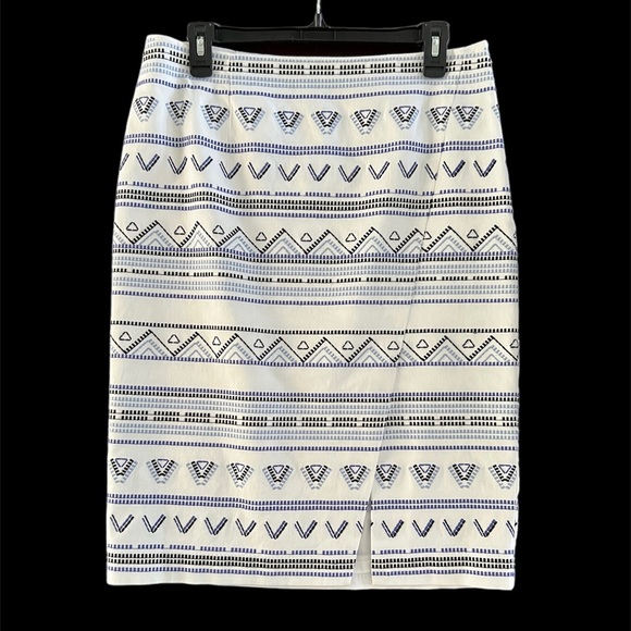 White House Black Market Dresses & Skirts - White House Black Market Printed Skirt